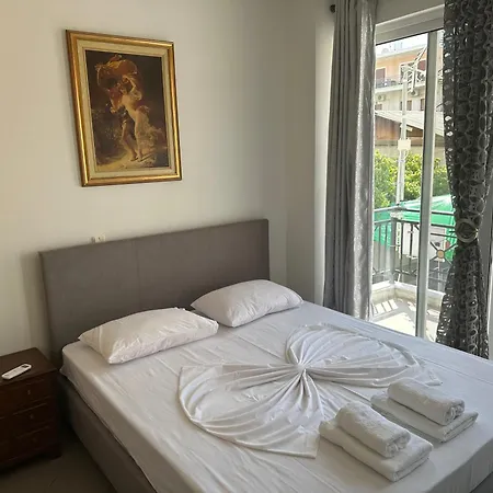 Cafe De Pylar Apartment Corinth Exterior photo
