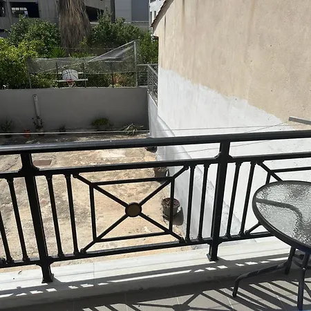 Cafe De Pylar Apartment Corinth Exterior photo